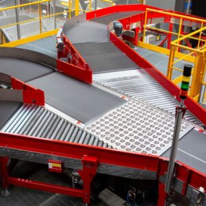 Sortation conveyor with diverters for routing items to correct destinations - conveyor supplies africa