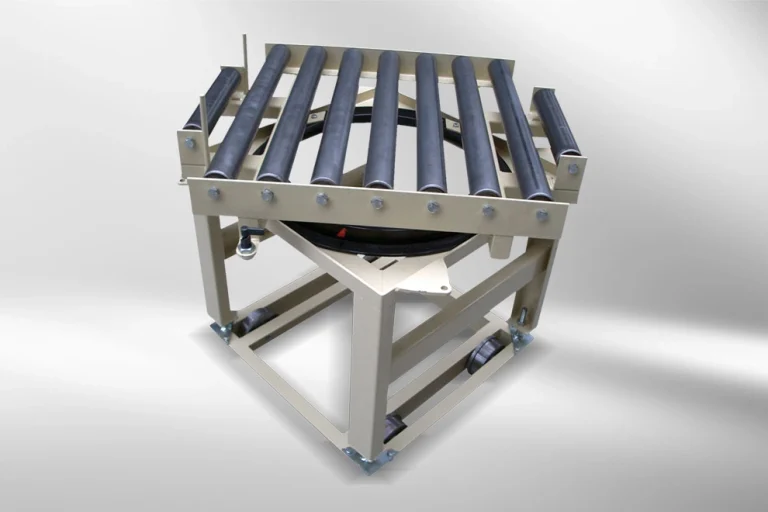 Rotating conveyor platform solution for compact routing and merges