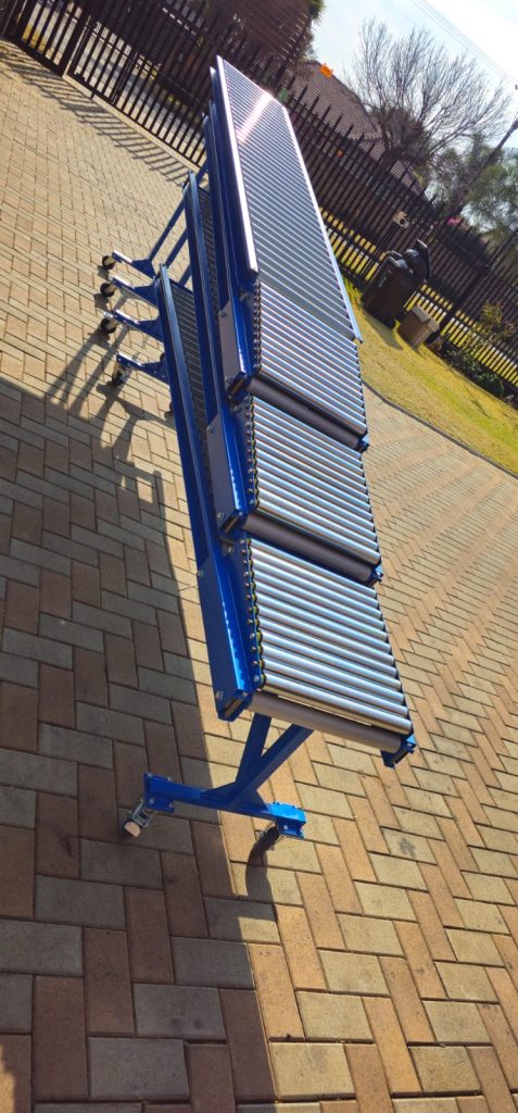 Telescopic conveyor photo in the conveyor supplies africa gallery